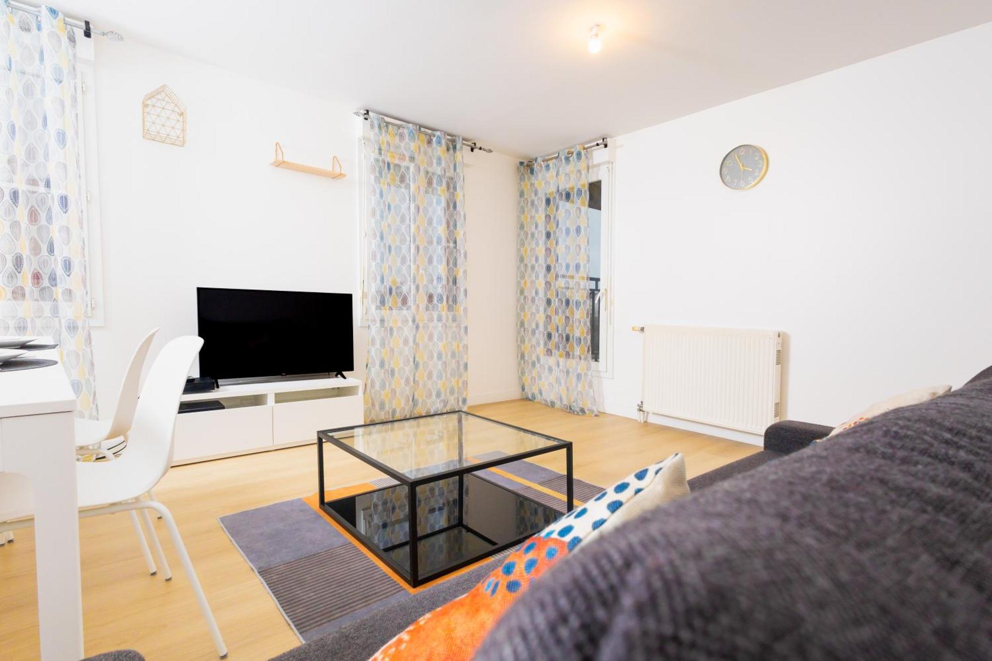 Apartment Jelyad Angelus Proche